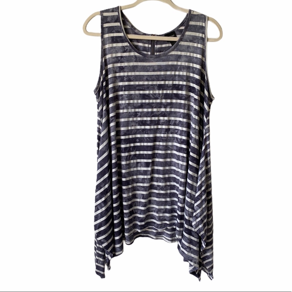 LLa Vanya Large Sleeveless Blue and White Striped Top